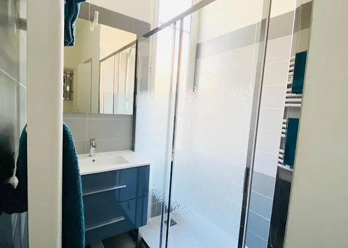 2 Pieces Neuf Wifi Quartier Borriglione Апартаменты